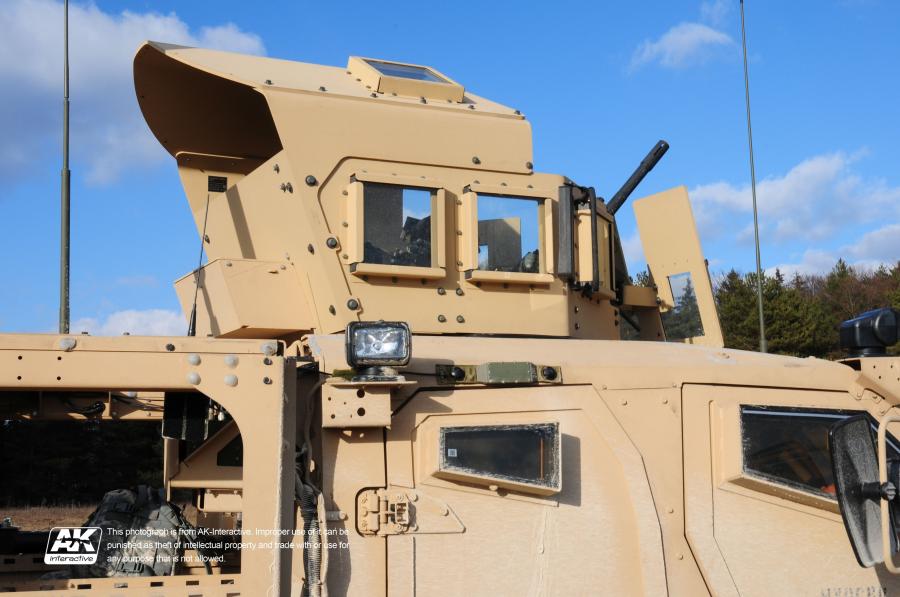 Детали экстерьера Oshkosh M-ATV 2009 года  (фото 163 из 676)